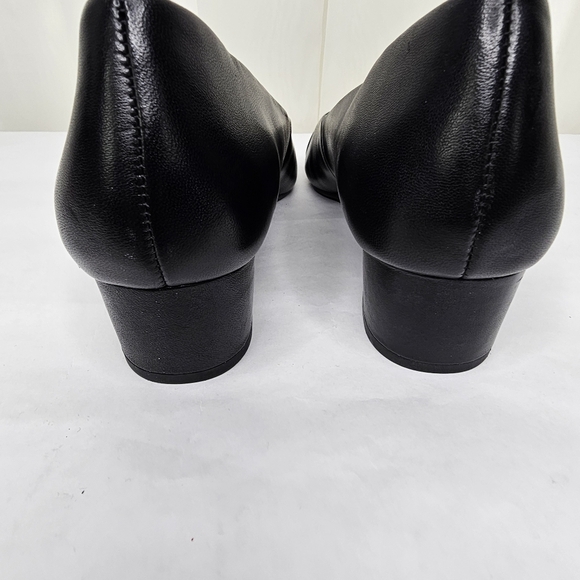 Taryn Rose Babette Cap Toe Low Heel Leather Black Size 7.5 - Picture 8 of 11